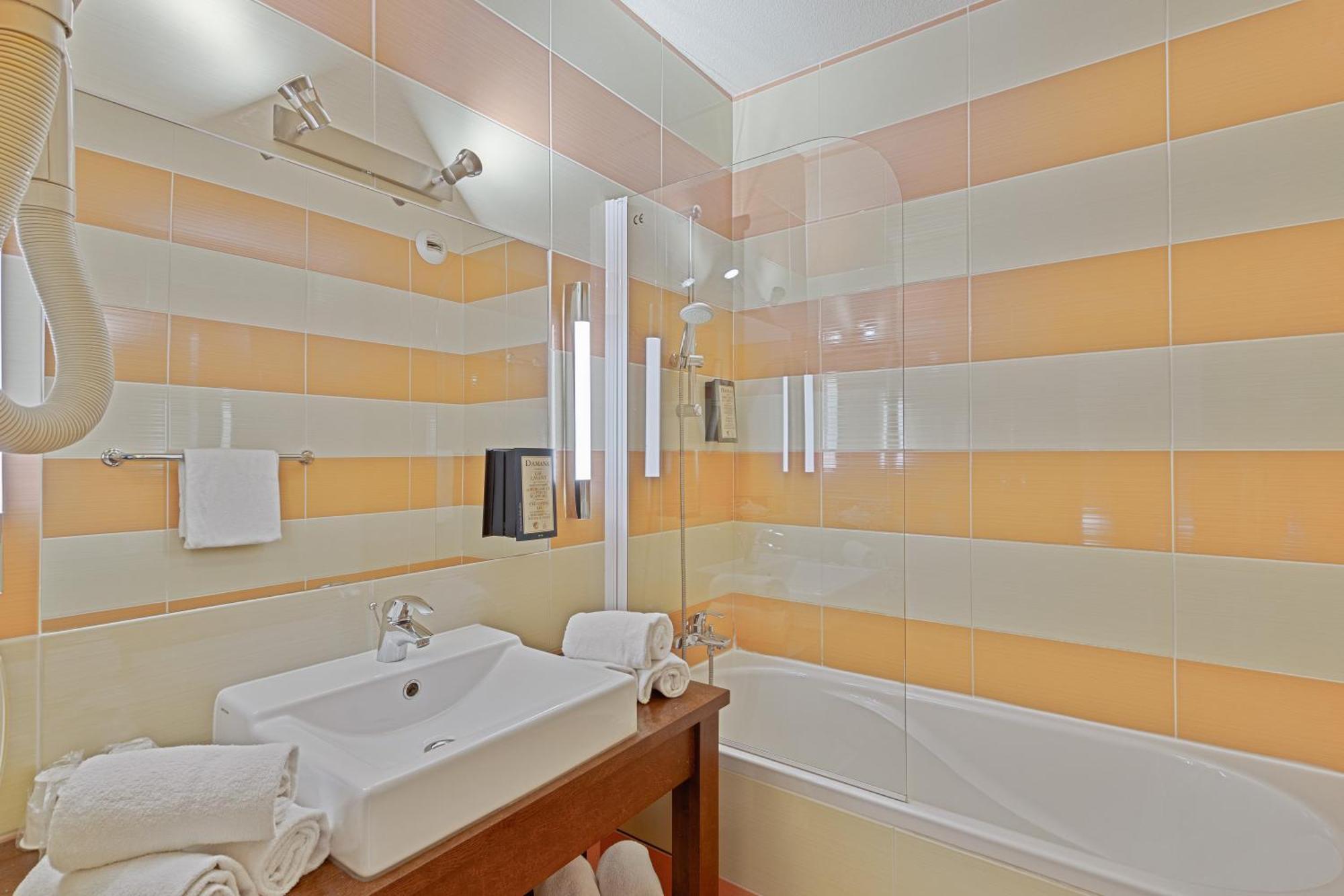 Hotel Provence Draguignan Exterior photo